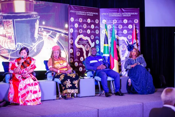 Heart of Service and Empowerment Award